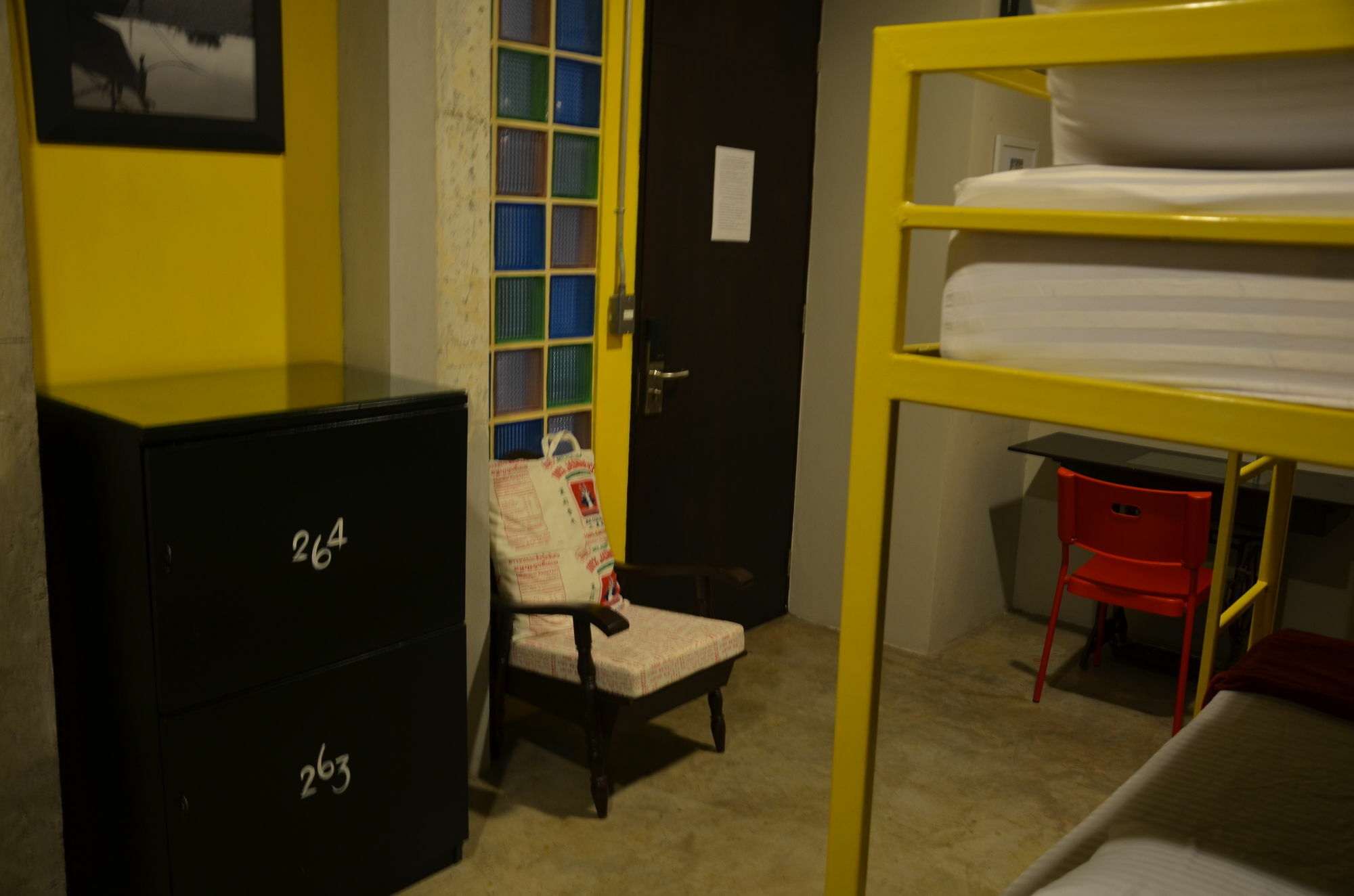 Silom Art Hostel Bangkok Eksteriør billede