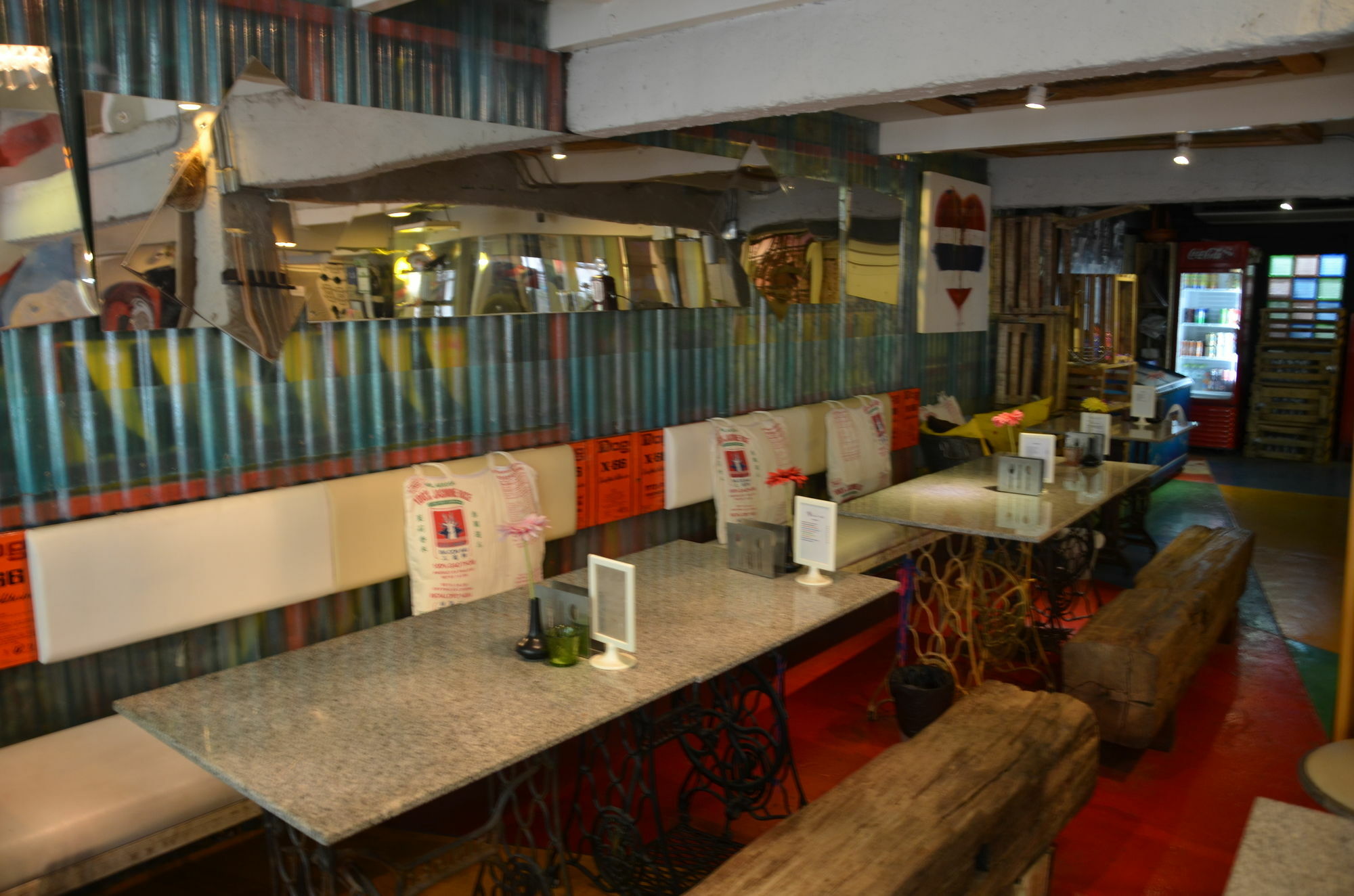Silom Art Hostel Bangkok Eksteriør billede